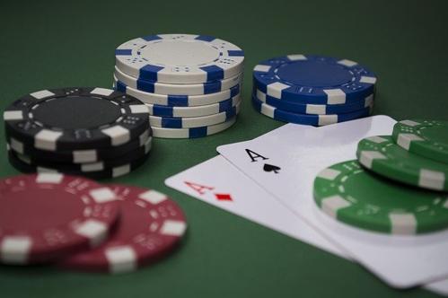 「ポーカー ポジション名の戦略ガイドブック」